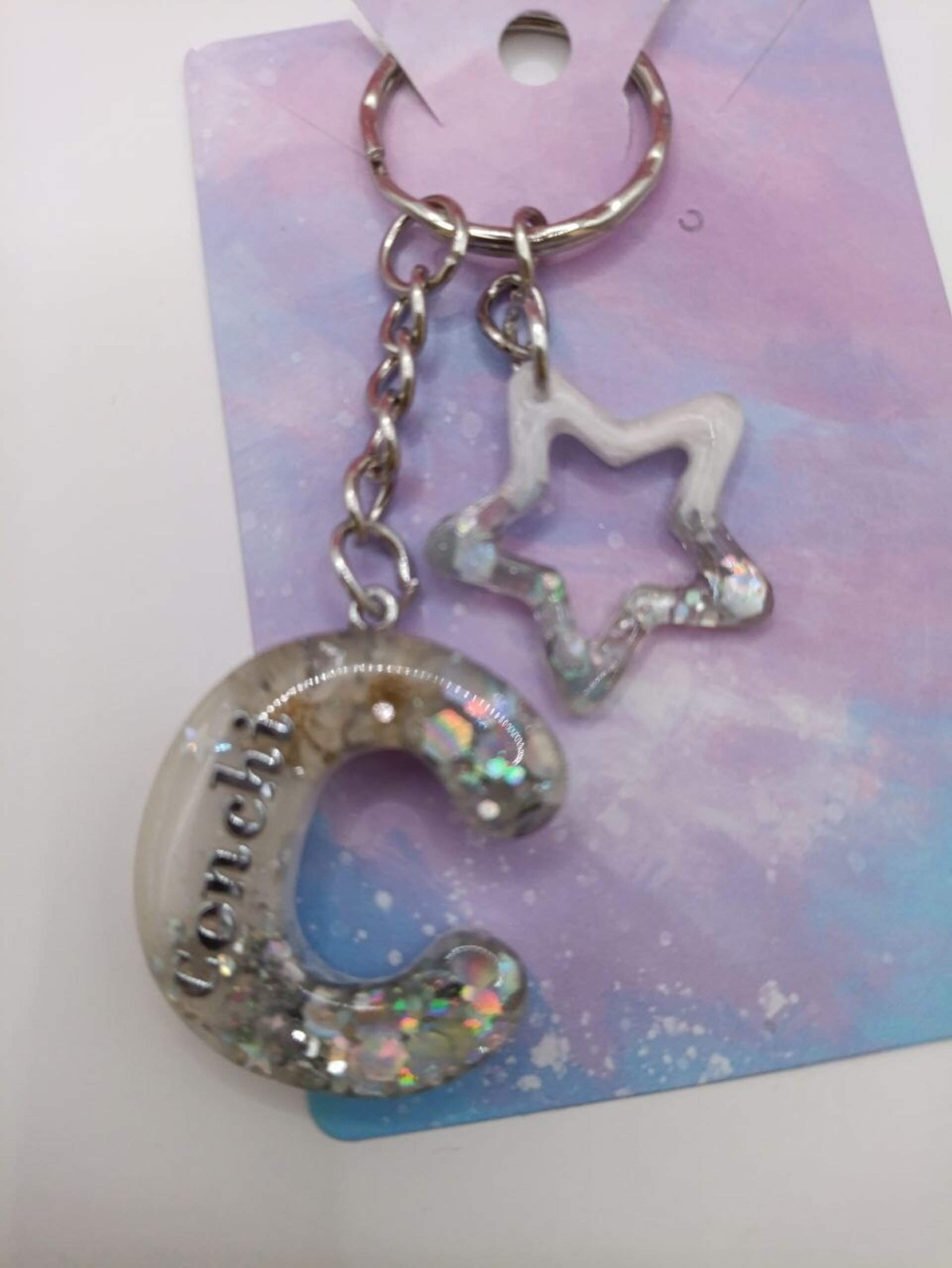 Llavero inicial personalizado en resina - 10