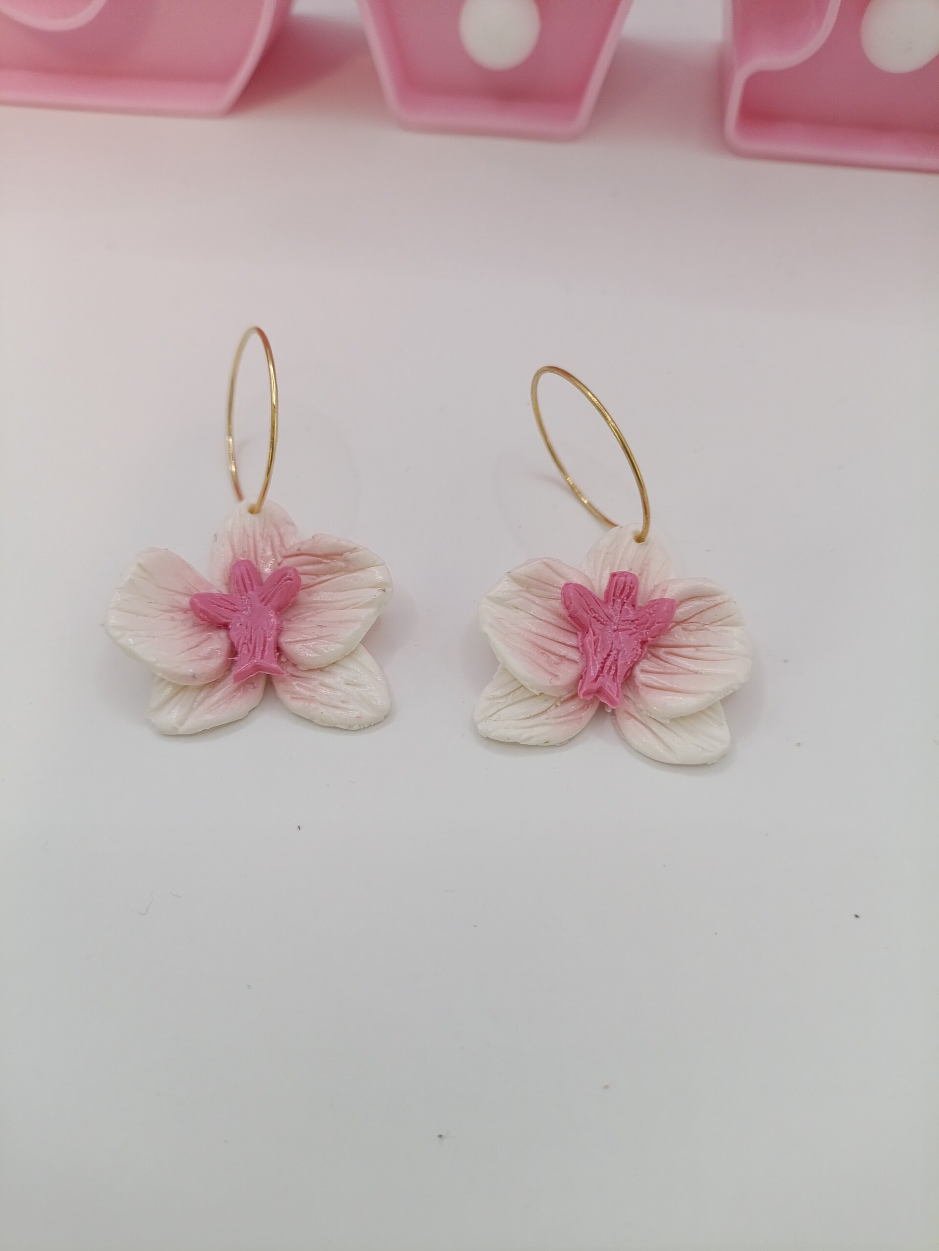 Pendientes de Arcilla Polimérica Orquídea Blanca - 14