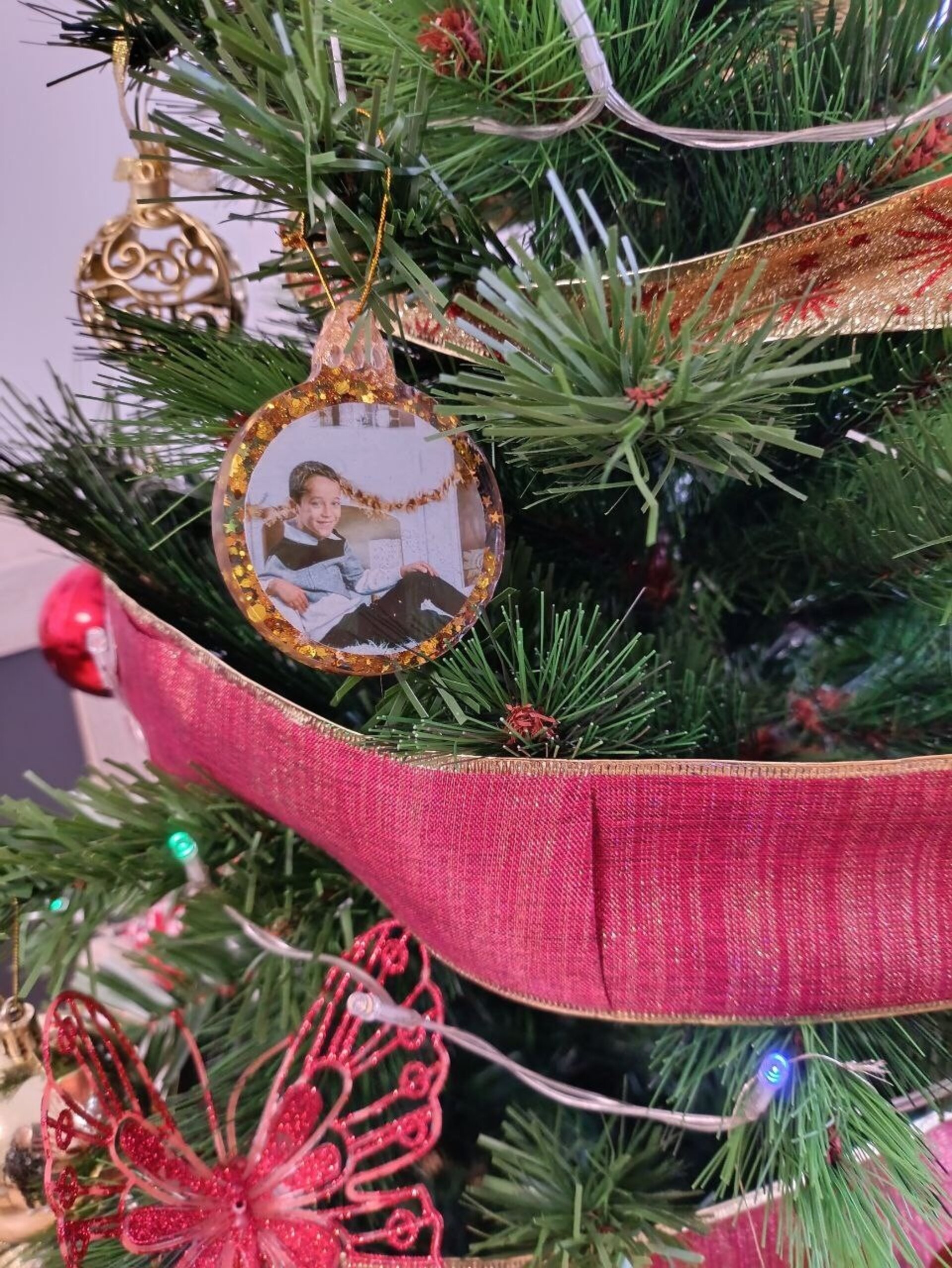 Adorno de Navidad de Resina Personalizado en forma de bola con foto y nombre - 6