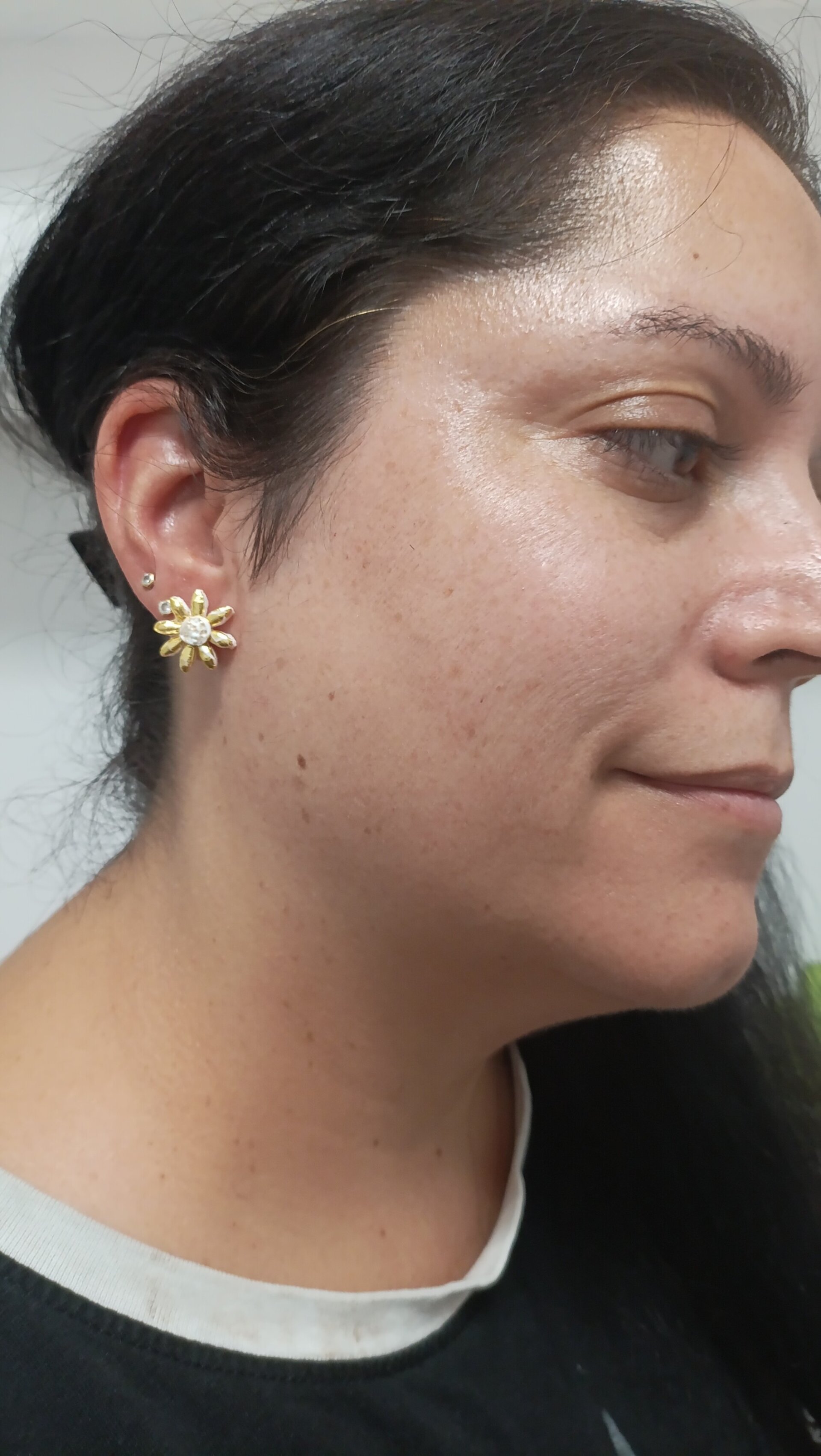 Pendientes pequeños Margarita dorada - 2