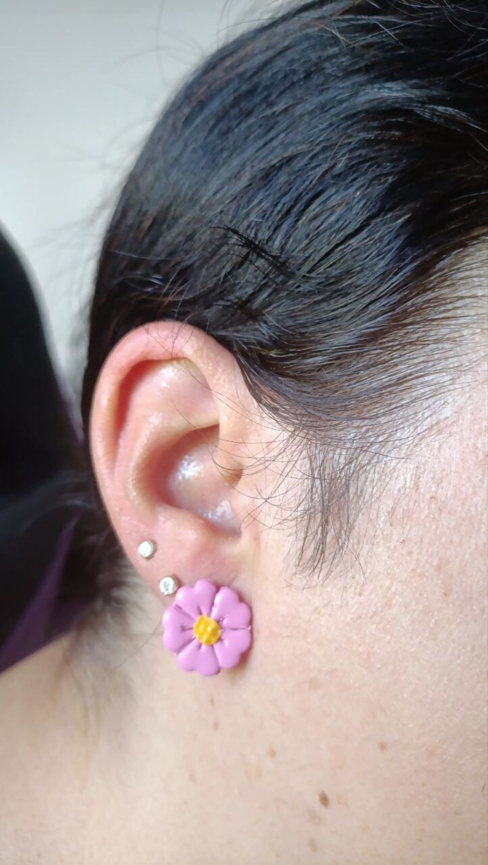 Pendientes Pequeños de Arcilla Polimerica Florecilla Rosa - 4