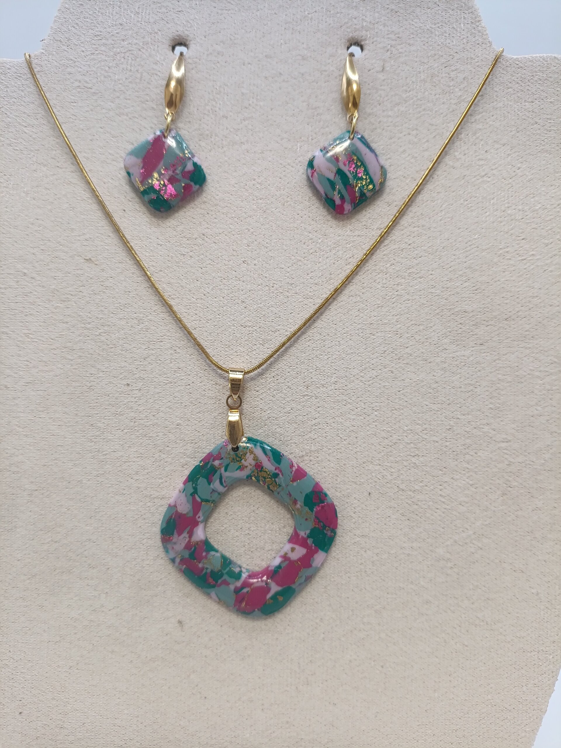 Conjunto de pendientes y colgante Jade - 6