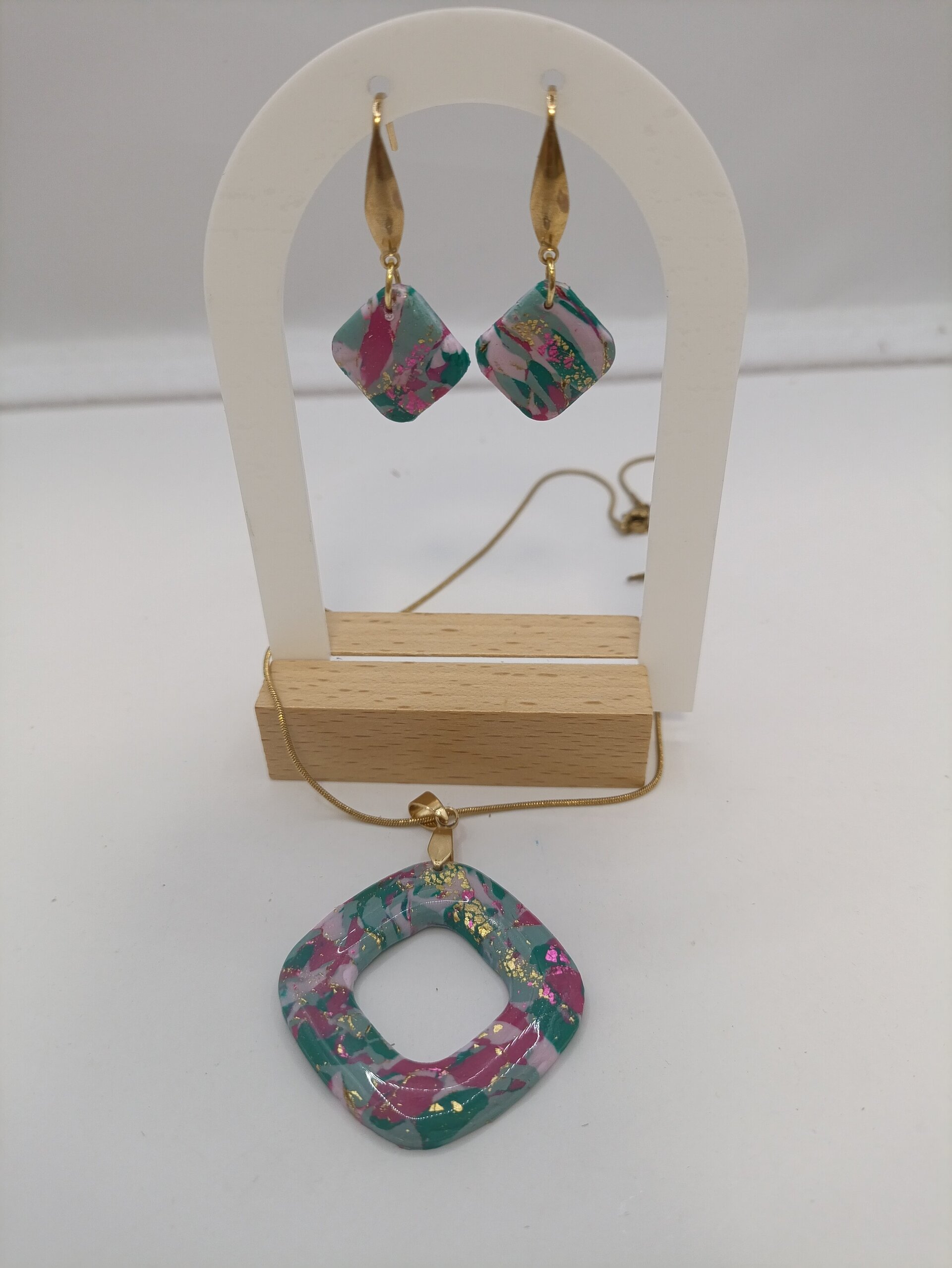 Conjunto de pendientes y colgante Jade - 2