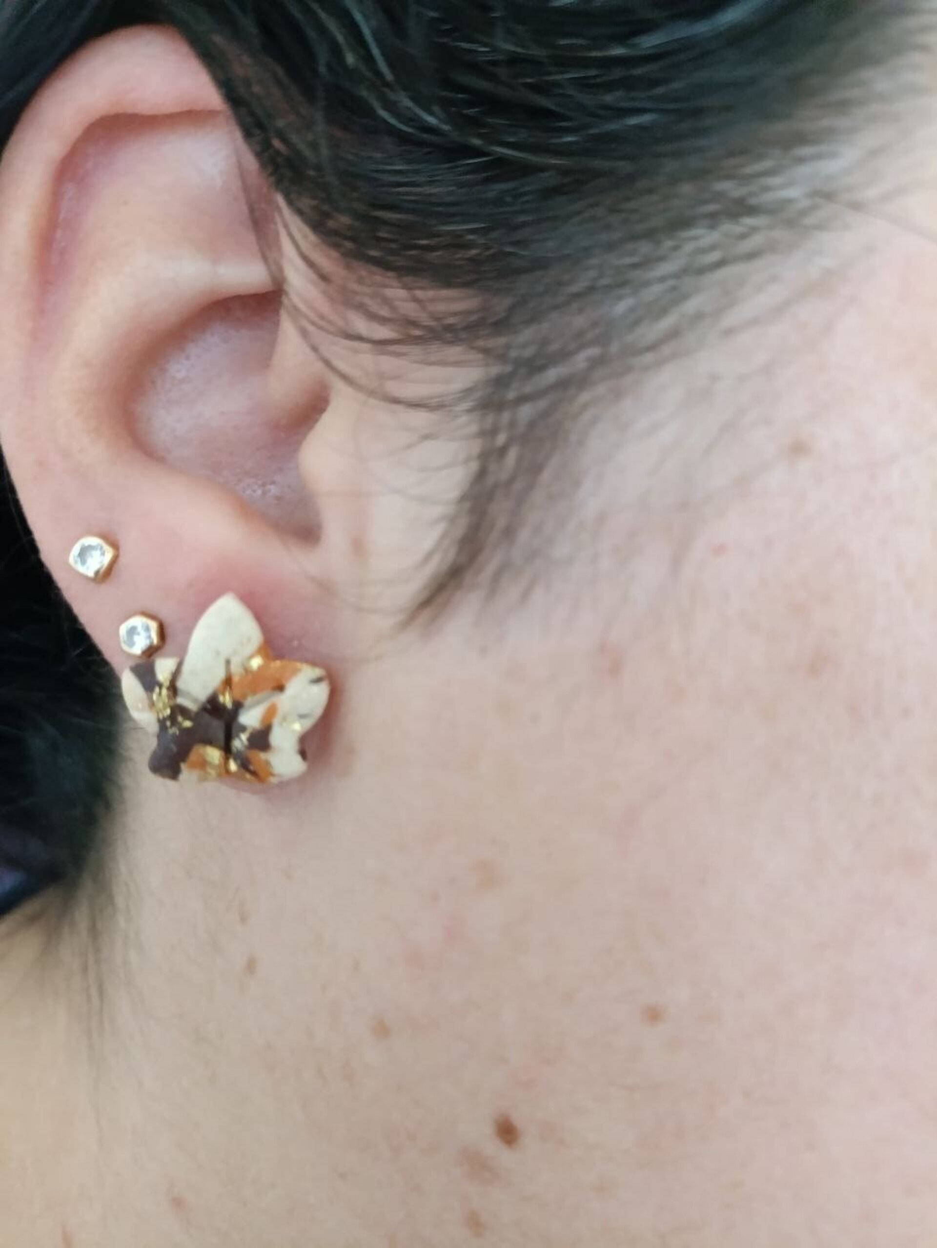 Pendientes pequeños corazon estampado marron - 7