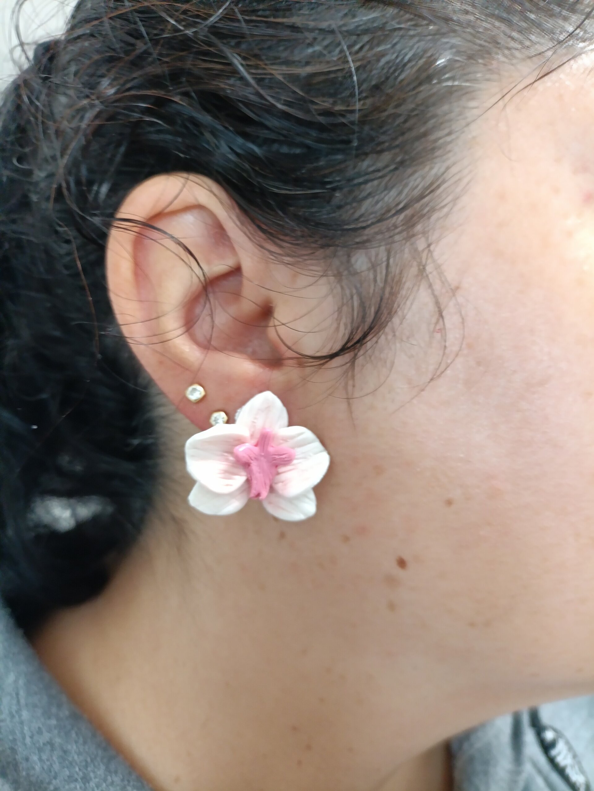 Pendientes de Arcilla Polimérica Orquídea Blanca - 2