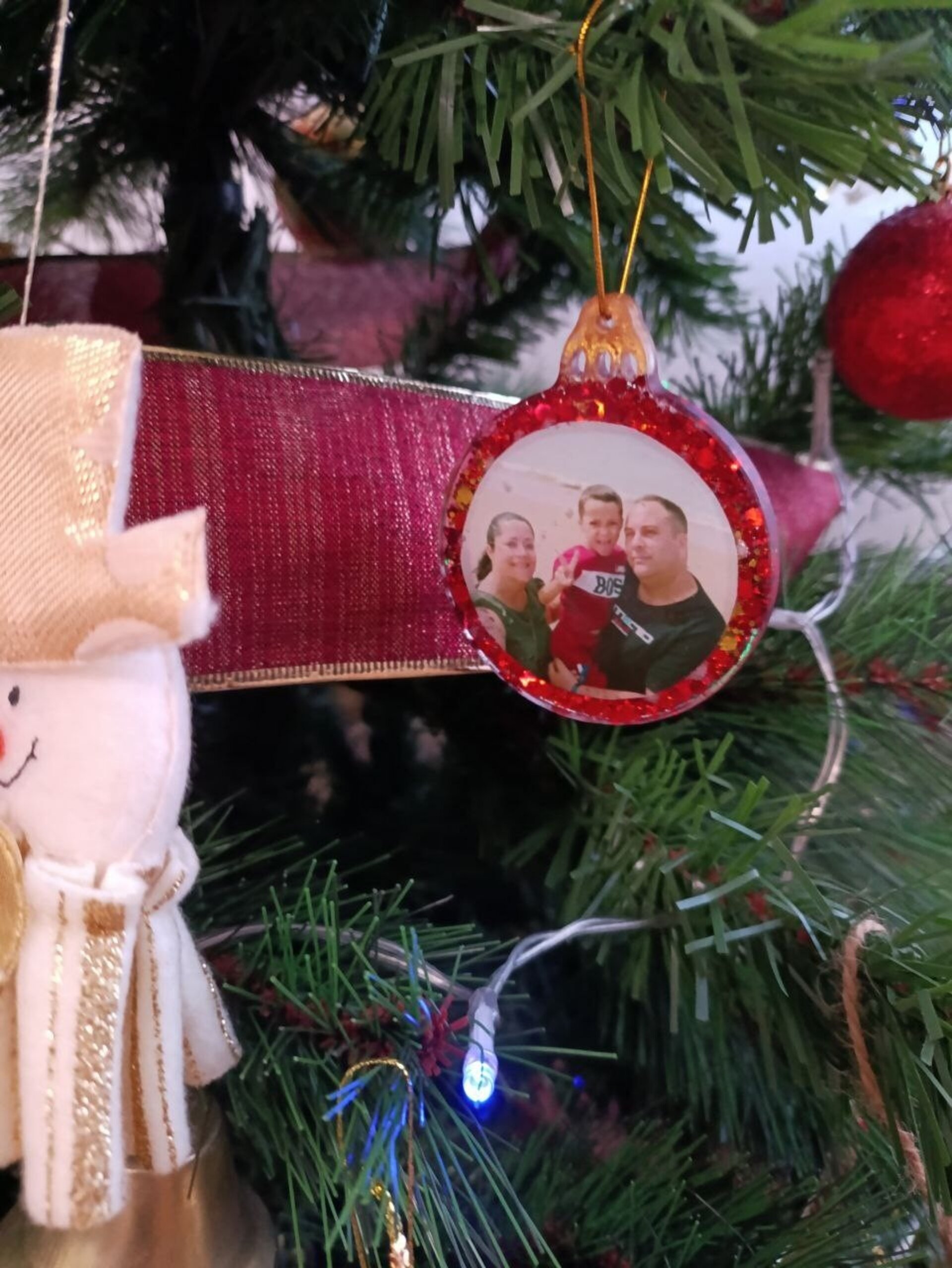 Adorno de Navidad de Resina Personalizado en forma de bola con foto y nombre - 5
